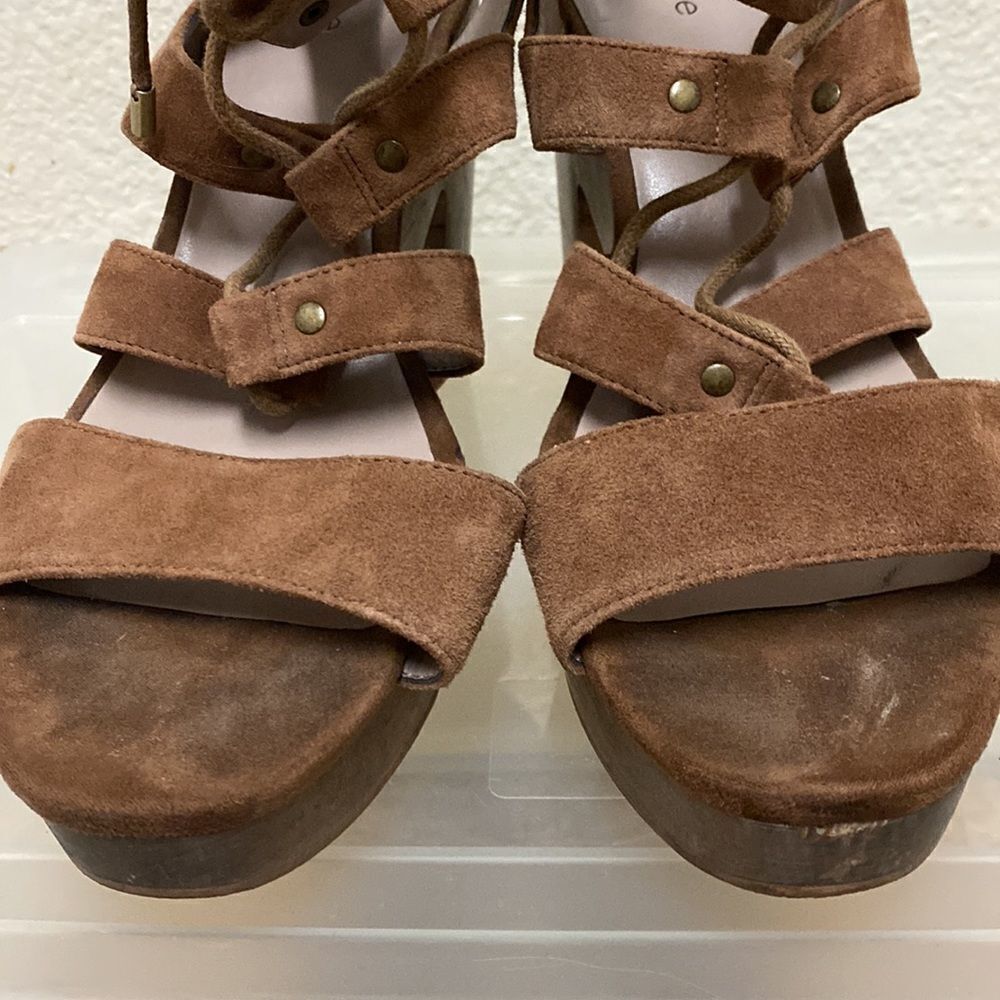 Hinge Wood Heel Lace up Sandal 8.5 - Picture 6 of 8